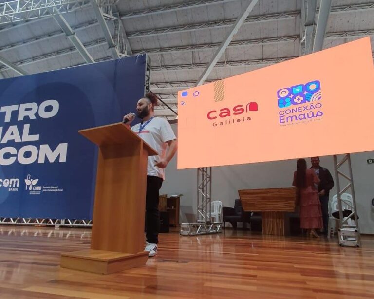 Casa Galileia divulga campanha Gente em evento da Pascom